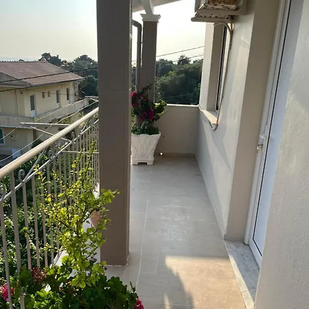 Hotel de apartamente Sotiria Paramonas (Corfu)