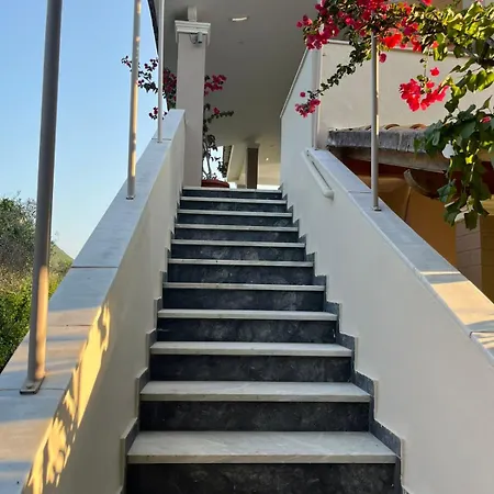 Sotiria Aparthotel 3*