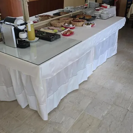 Sotiria מלון דירות